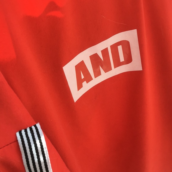 “And” Ribboned crop top - Picture 4 of 4